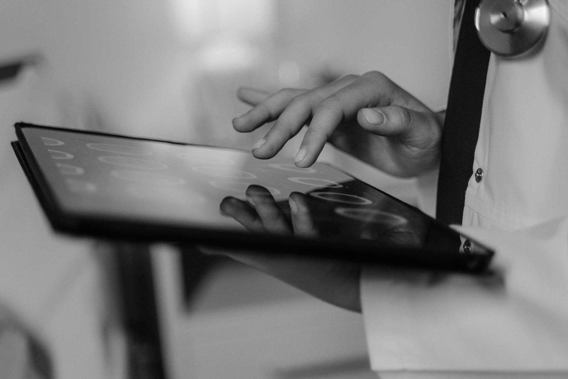 How Technology is Revolutionizing the Health Industry: A Closer Look